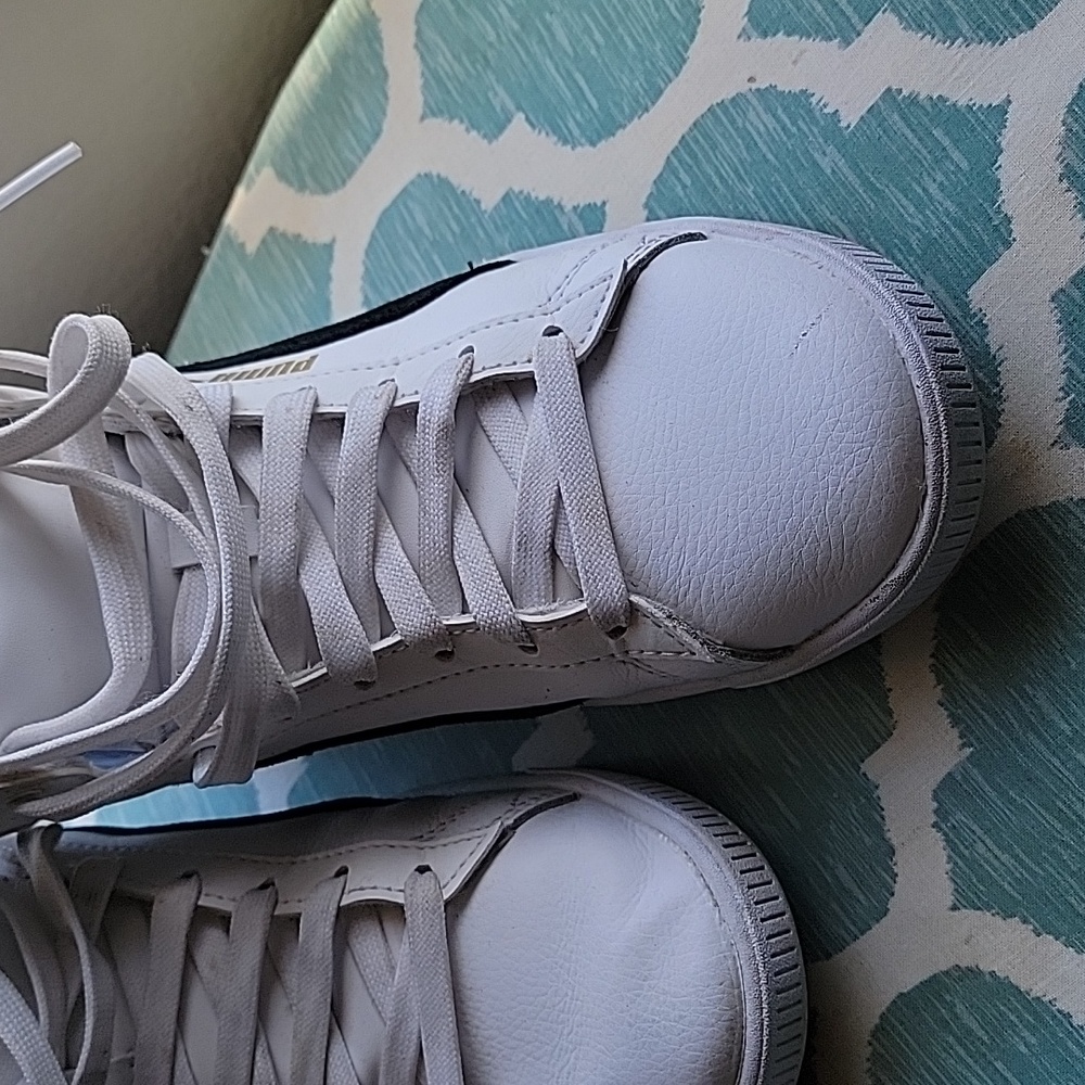 Puma shoes - Picture 2 of 5